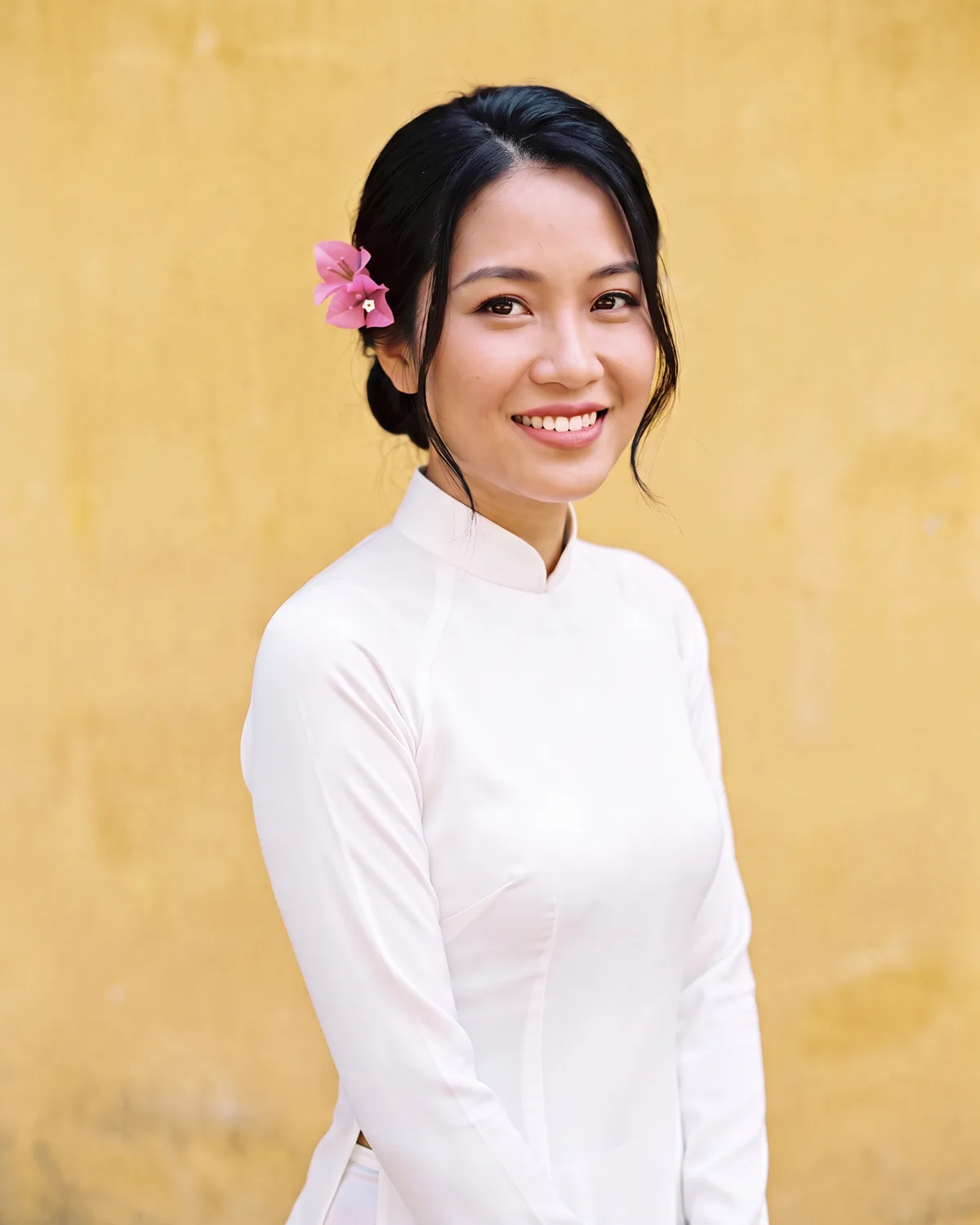 Chân dung cô dâu cài hoa giấy